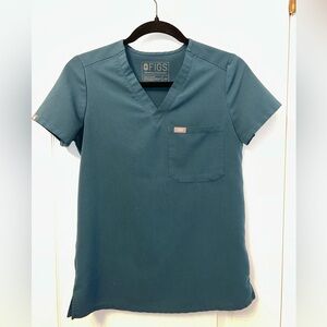 FIGS Women’s XXS Caribbean Blue Catarina Scrub Top